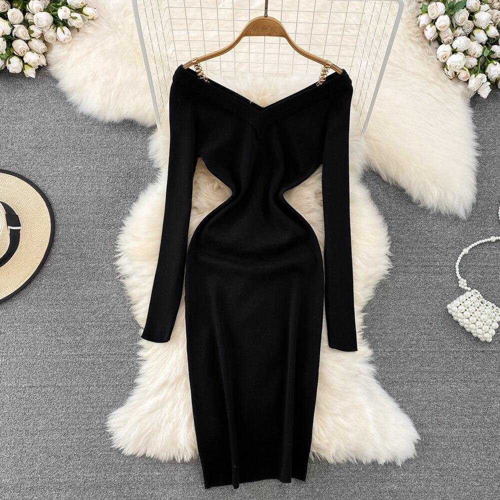 

Retro Style V-neck Halter Woman Dress Waist Slimming Long-sleeved Knitted Bottom Dress One Size