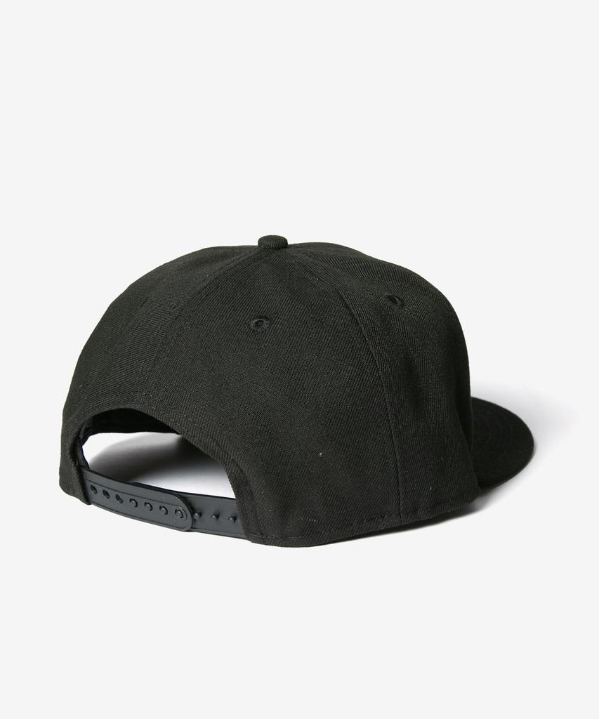New Era 9FIFTY Black White Black x Free Size & Cap, White, [Used]
