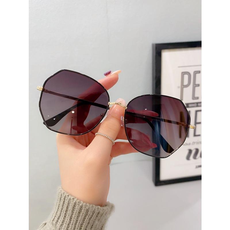 

JYL TS Sunglasses Unisex UV Protection Integrated Lens Style 1933 A-5990 brown-nose кольору