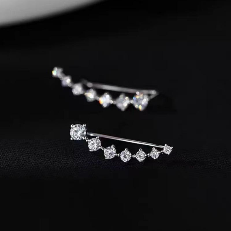 2023 Trendy Korean Style Elegant Stud Earrings for Women - Niche High-End Design, Versatile and Simple Ear Jewelry