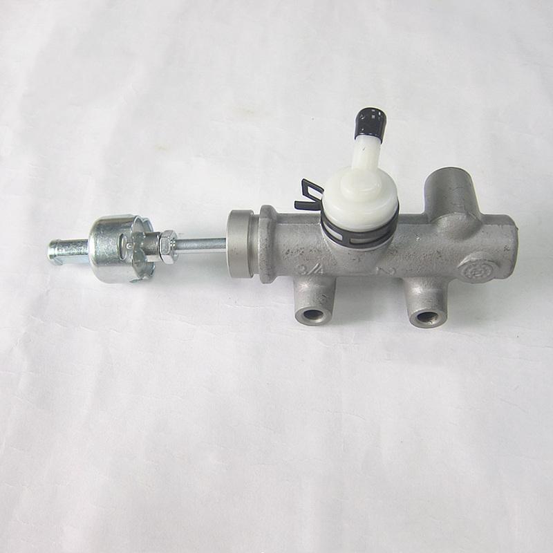 Car accessories 31420-60030 clutch master cylinder for Toyota LAND CRUISER PRADO GRJ120 KZJ120 LJ120 RZJ120 TRJ120 2002-2010 MTM