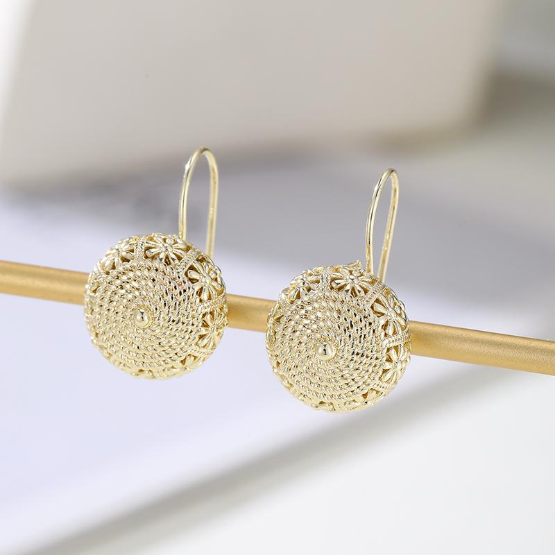 1 Pair of Fashionable Classic Gold Color Hollow Circular Hanging Earrings, Women s Personalized Trendy Holiday Accessories Gift