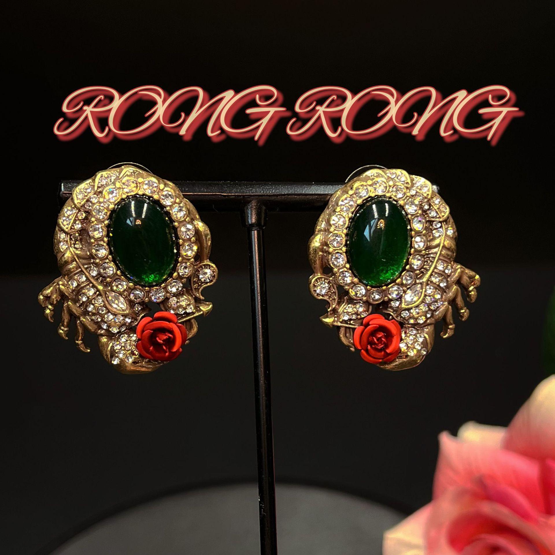 Винтажные серьги-клипсы в придворном стиле, ретро, тяжелая промышленность, бабушкины, изумрудные, полноразмерные, преувеличенные