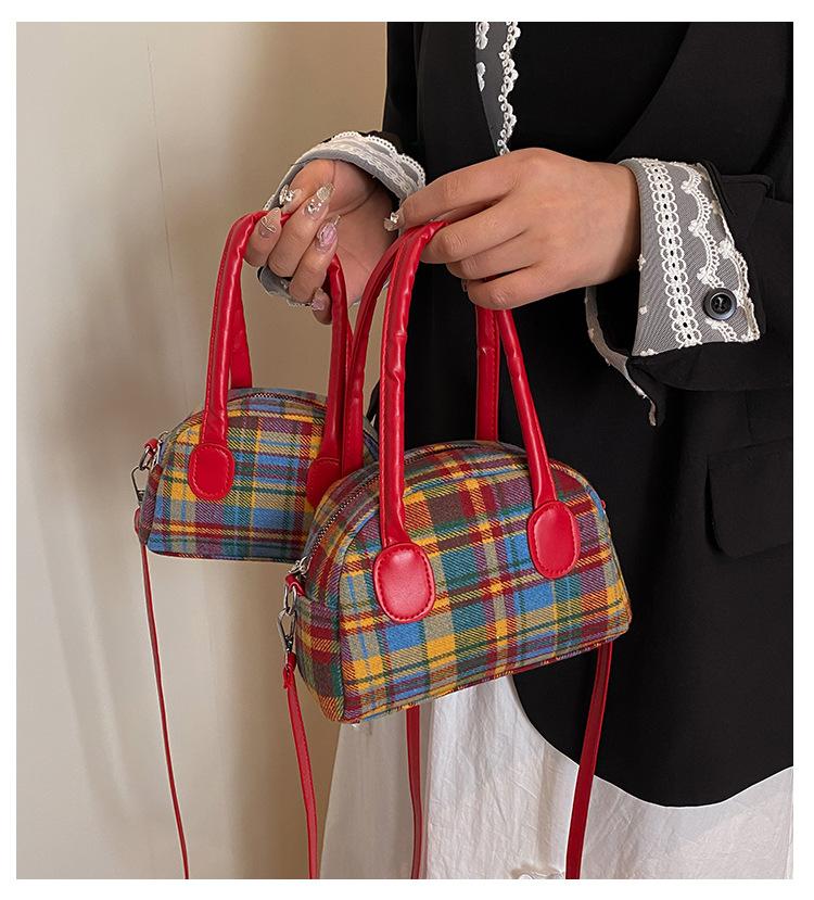 Women's bag 2025 new trendy retro color matching foreign style niche handbag fashion plaid shoulder messenger bag niche