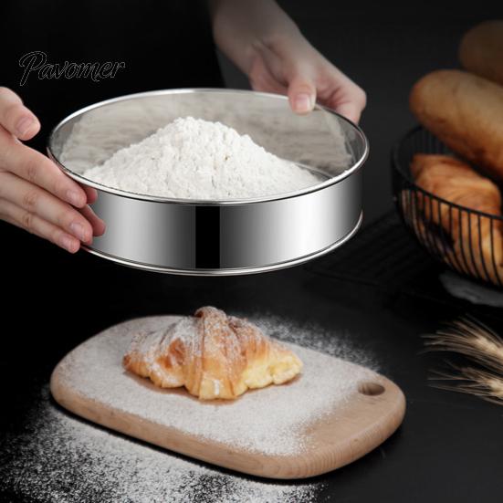 Rust Resistant Sifter Stainless Steel Flour Sifter, Handheld Fine Mesh Strainer, Durable Corrosion Professional Baking Sieve Round for Cocoa