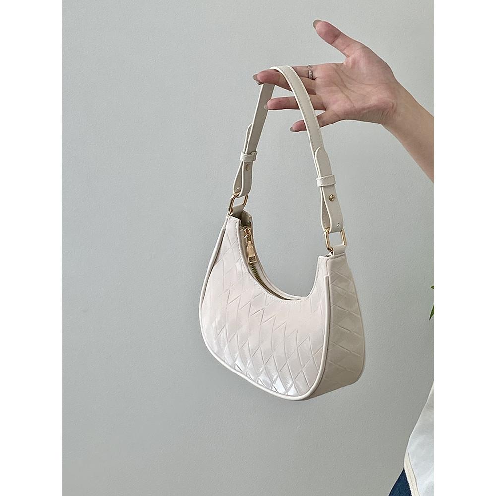 Ielgy Female Crescent Bag High-End Baguette Underarm Bag Shoulder Crossbody