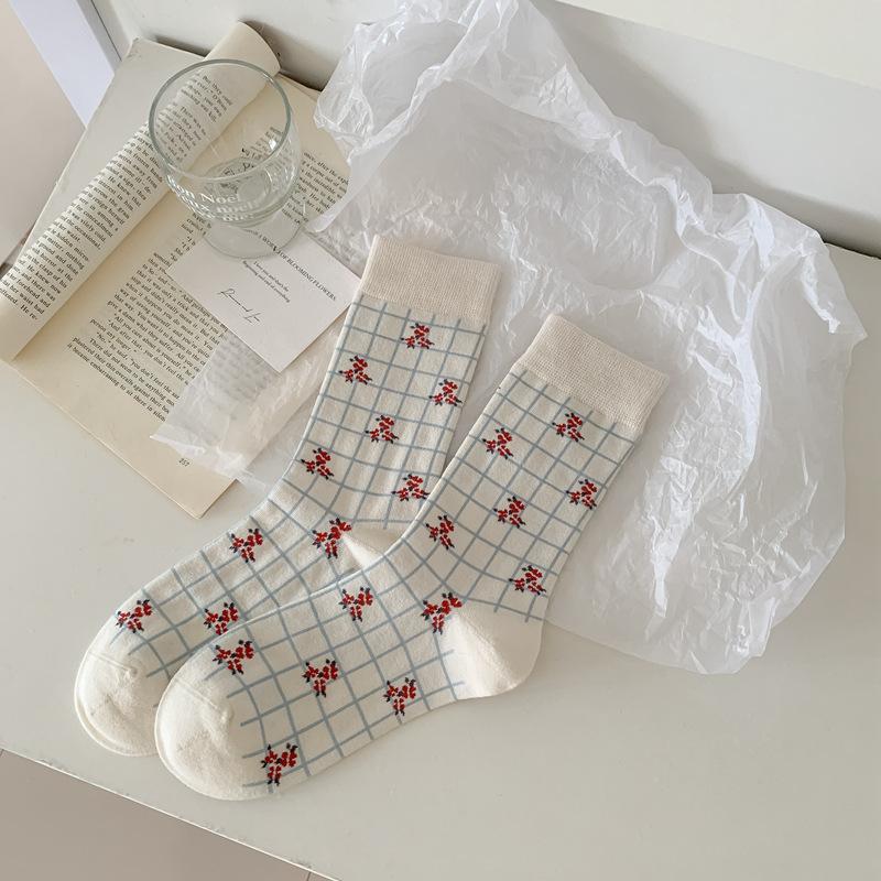 

5pair Girls Socks Blue Small Fresh Striped Medium Tube Socks Spring And Autumn Cotton Socks Japanese Literary And Artistic Stacking Socks Women one size fits all