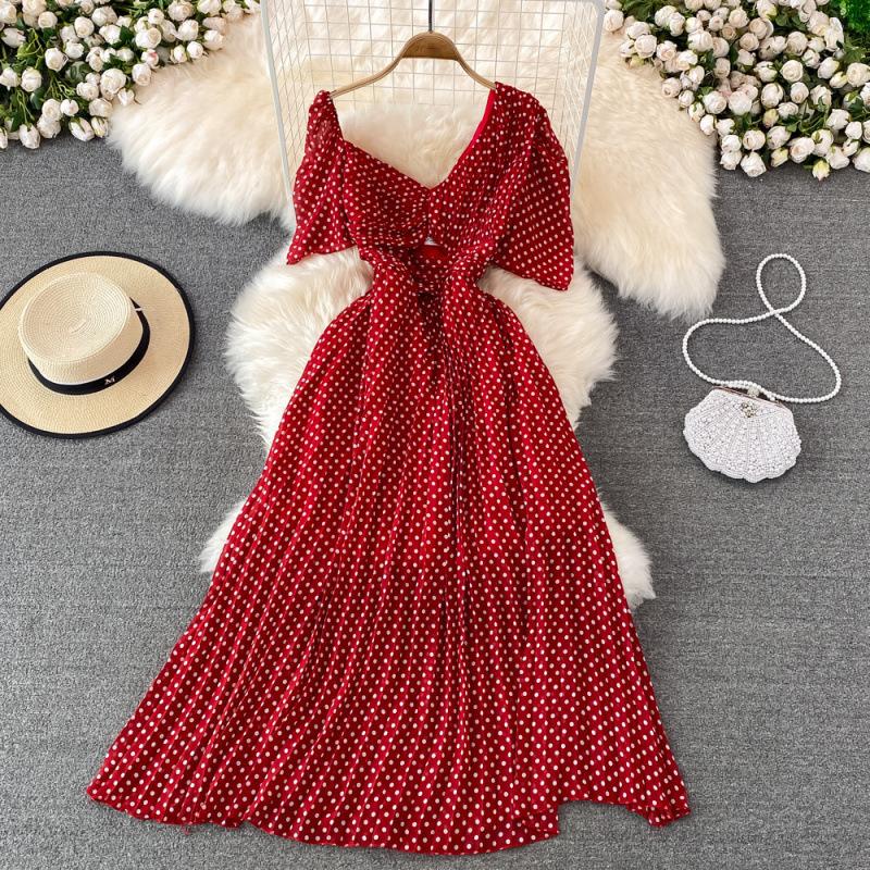 V-neck High Waist and Thin Hollow Bubble Sleeves Pleated Dress Seaside Vacation Pendulum Long Skirt Casual Style Short Sleeves