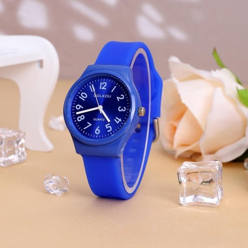 Simple Kids Sport Quartz Watch Anti-Fall Macaron Fresh Style Boys Girls Exam Watch Jelly Color Plastic Strap Quartz Wristwatches