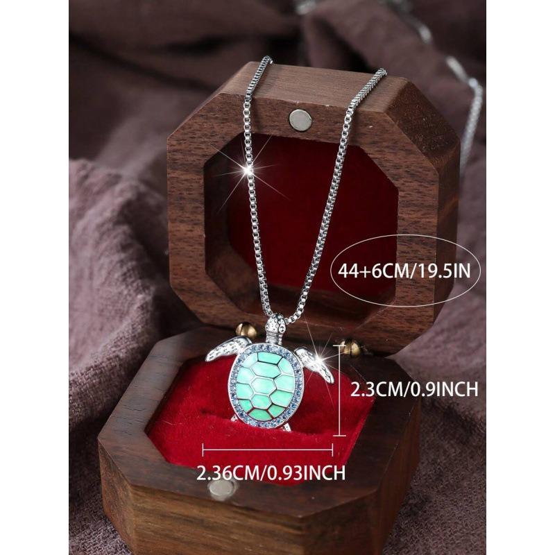 Jewelry watches cute turtle pendant necklace with green enamel and