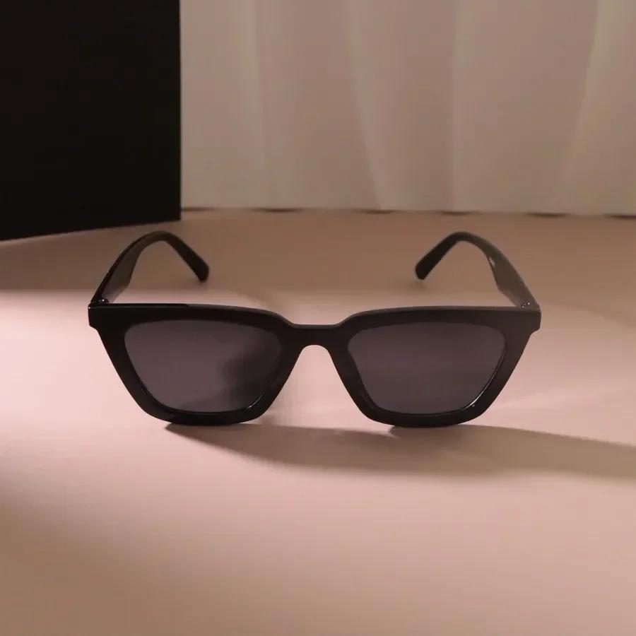 Casual Small Frame Square Sunglasses Women Men Sun Glasses Female Mirror Colors Designer Brand Fashion Luxurious Eyewear