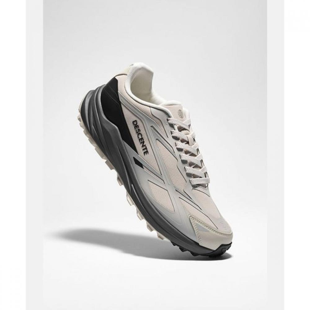 

Descente Futect V2 Black Beige BKBEBLACKBEIGE/230