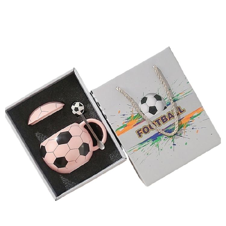 Kreativer Fußball-Form Trinkbecher 14oz Keramik-Fußballbecher Für Partys DekorationUnd Sammlerstücke