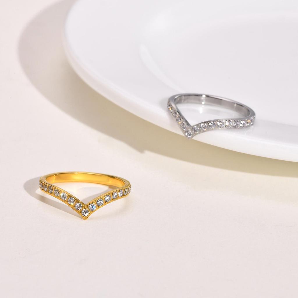Women's Stainless Steel Gold V-Shaped Zircon Ring