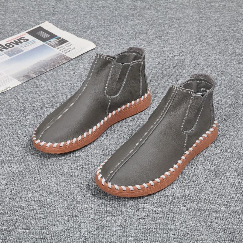 Men's Autumn and Winter New Corium Casual Shoes with Soft Soles High Tops and Flat Bottom Handmade Leather Shoe Male