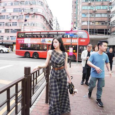 Women's Sleeveless Draped Neck Plaid Suit: High-Waisted Versatile Skirt, Loose Two-Piece Spring/Summer Set
