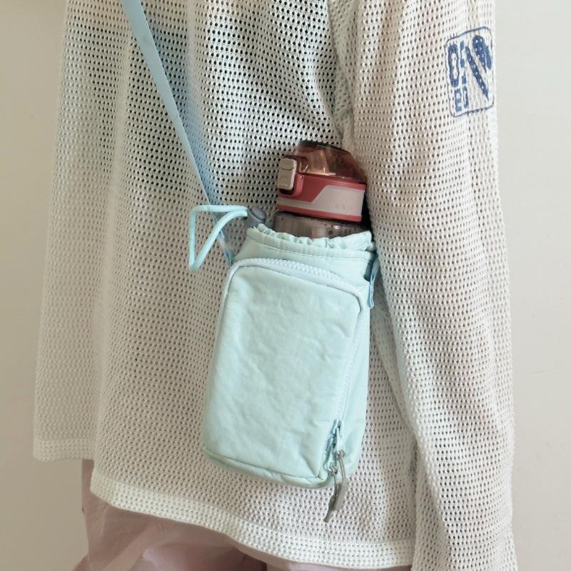Spring outing new outdoor lightweight thermos cup messenger bag waterproof mobile phone bag 2l kettle bag women's shoulder bag baby walking bag