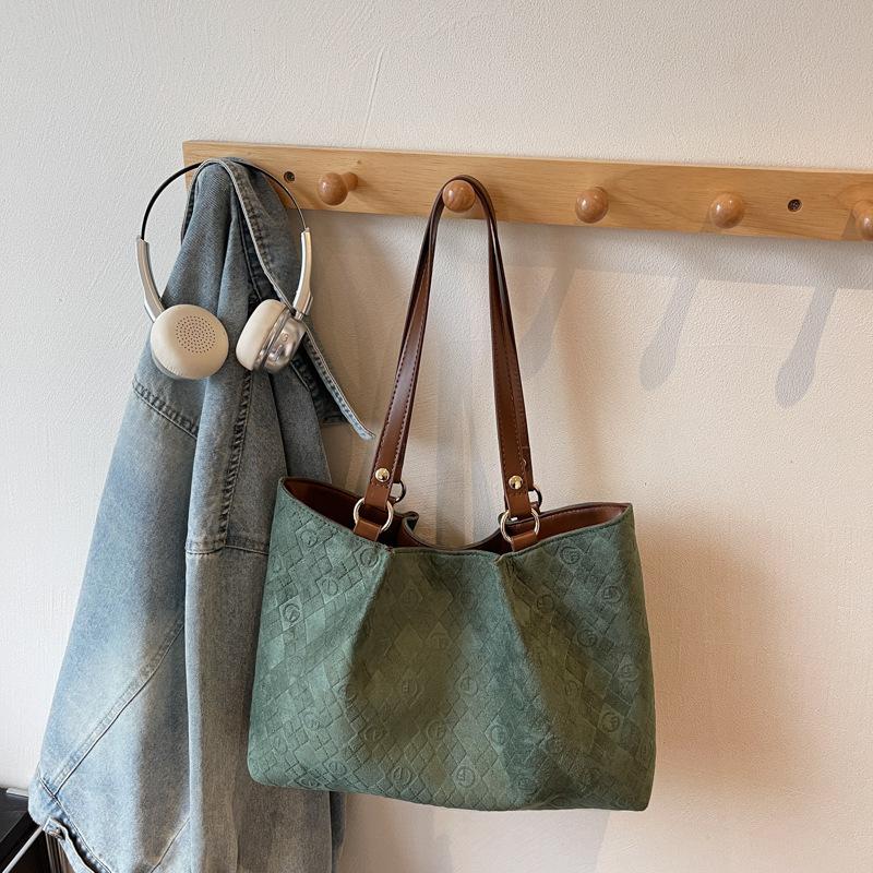 Commuter retro matte bag autumn and winter new large-capacity suede shoulder bag going out to work tote bag