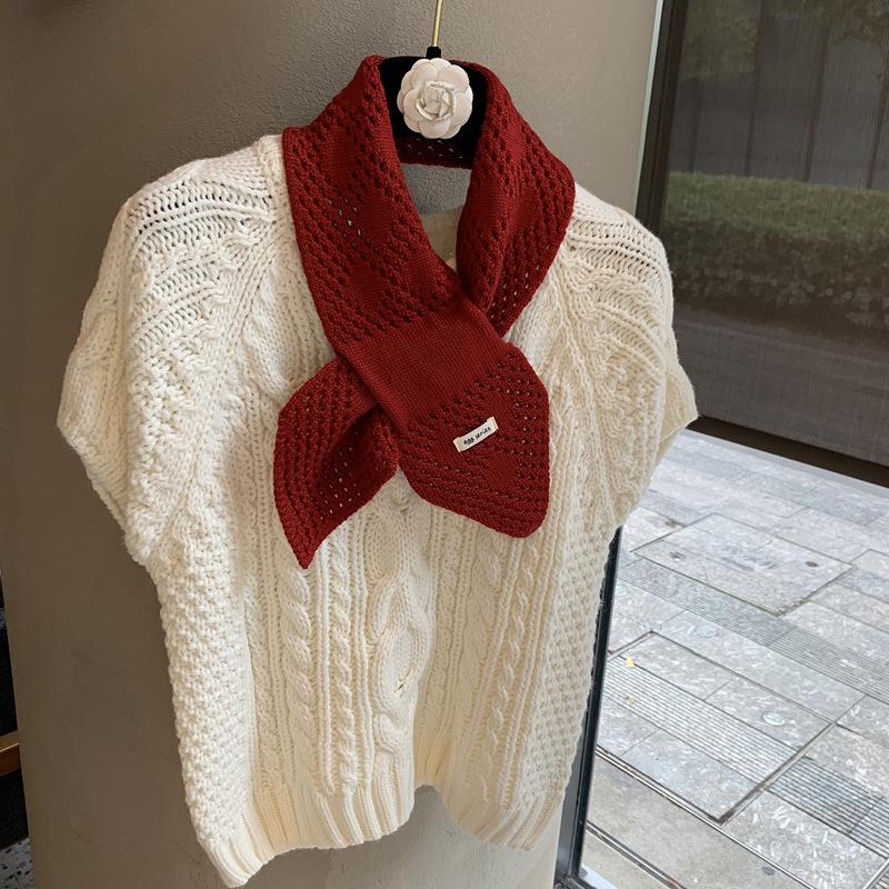 Vintage Hollow Knitted Cross Small Scarf Lazy Perforated Scarf Neck Pack Wear Versatile Scarf Decoration