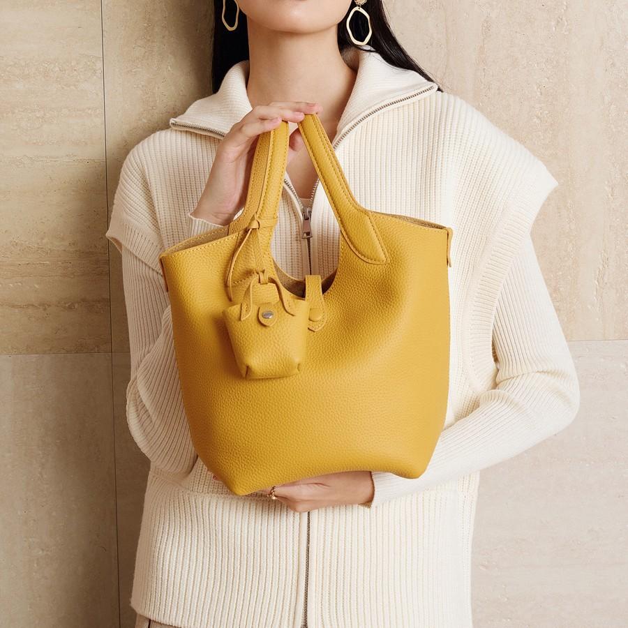 Light Luxury Design Portable Vegetable Basket Bag Genuine Leather Autumn And Winter High-End Sense Versatile Messenger Bucket Bag Women'S Bag