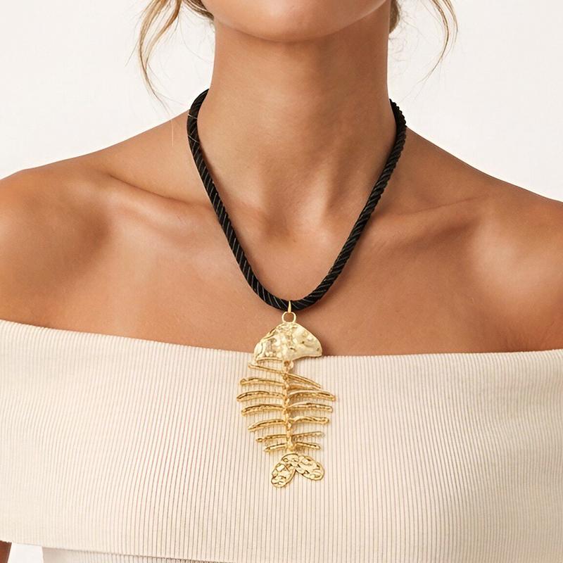 Bohemia Metal Fishbone Pendant Necklace for Women Exaggerated Large Fish Drop Adjustable Clavicle Chain Design Inspired Jewelry