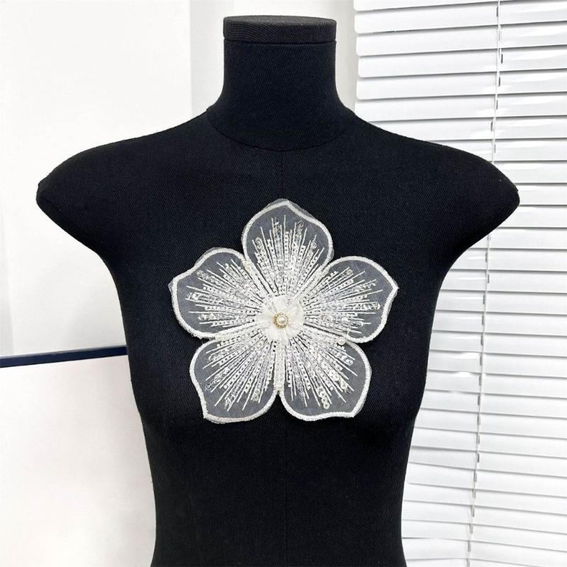 Polyester Flower Embroidery Mend Apparel Repair Mend Polyester Texture Suitable for Clothing and Craft Projects