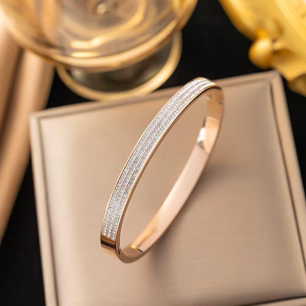Luxurious Rose Gold Titanium Steel Bracelet with Starry Diamond Inlays & Colorfast Mother of Pearl for Women