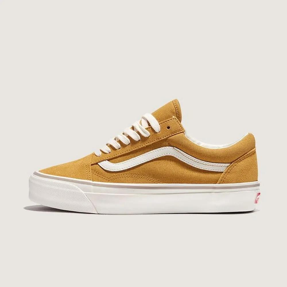 Vans MTE Old Skool Salt Wash Sneakers 230