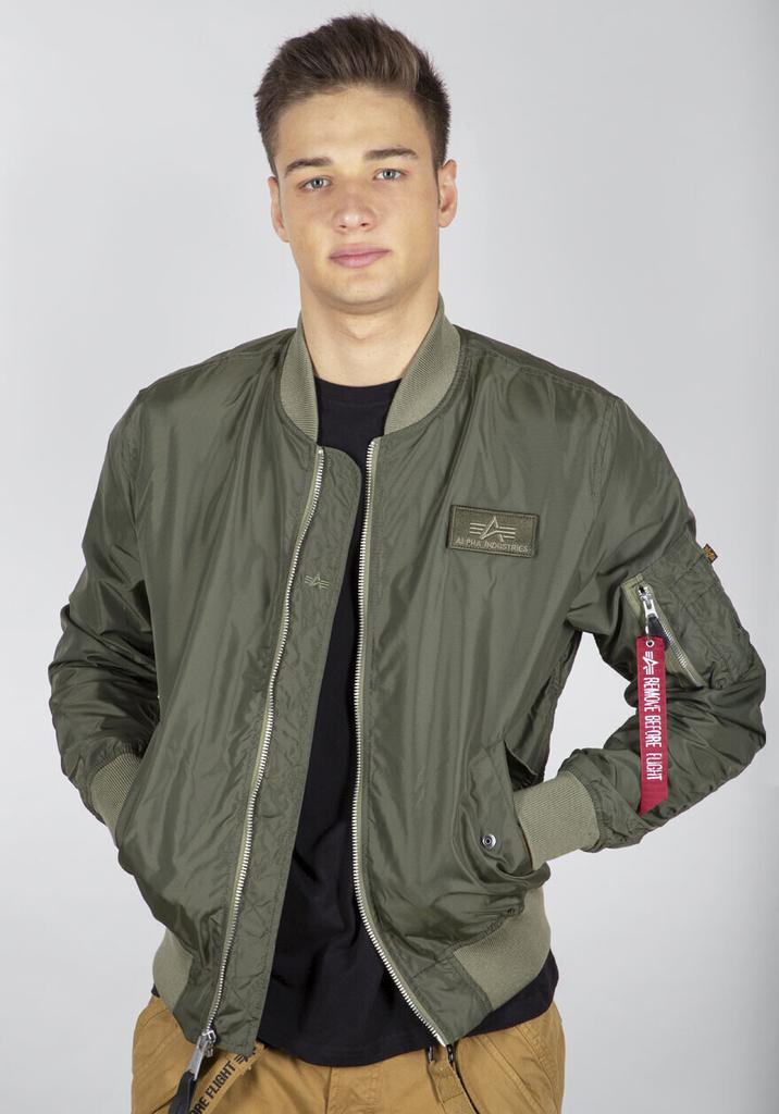 Зимняя куртка Alpha Industries MA-1 TTC (126101) dark olive
