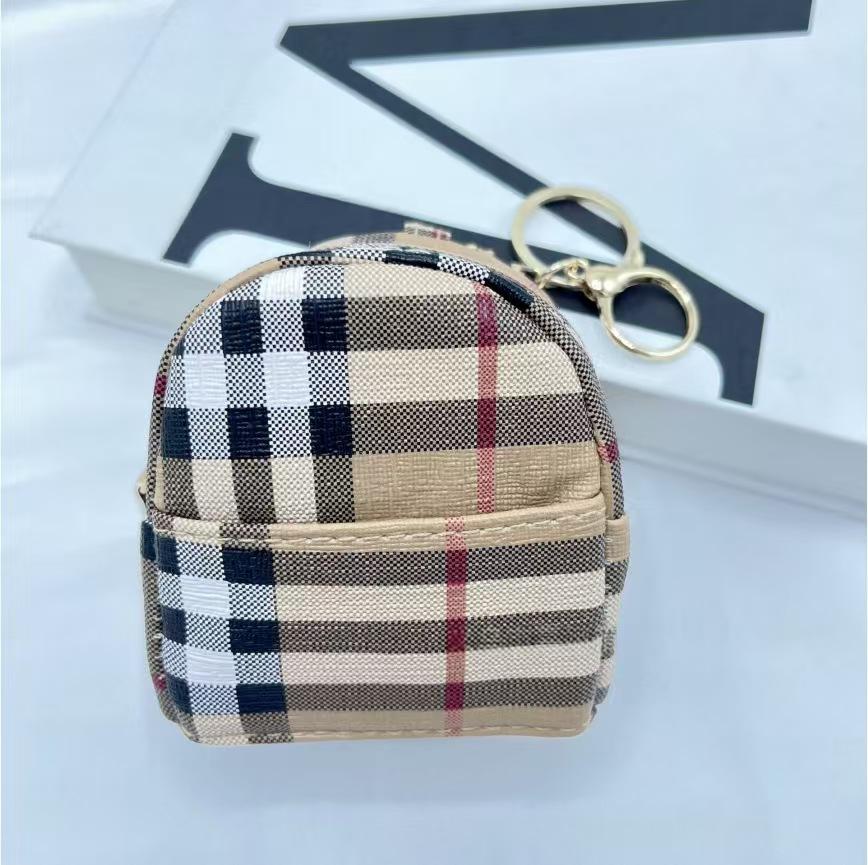 Kreatywny brelok do kluczy gwardzista cesarski z frędzlami serce dziewczyny wykwintny wisiorek do kluczy samochodowych plecak mini nowy 2024