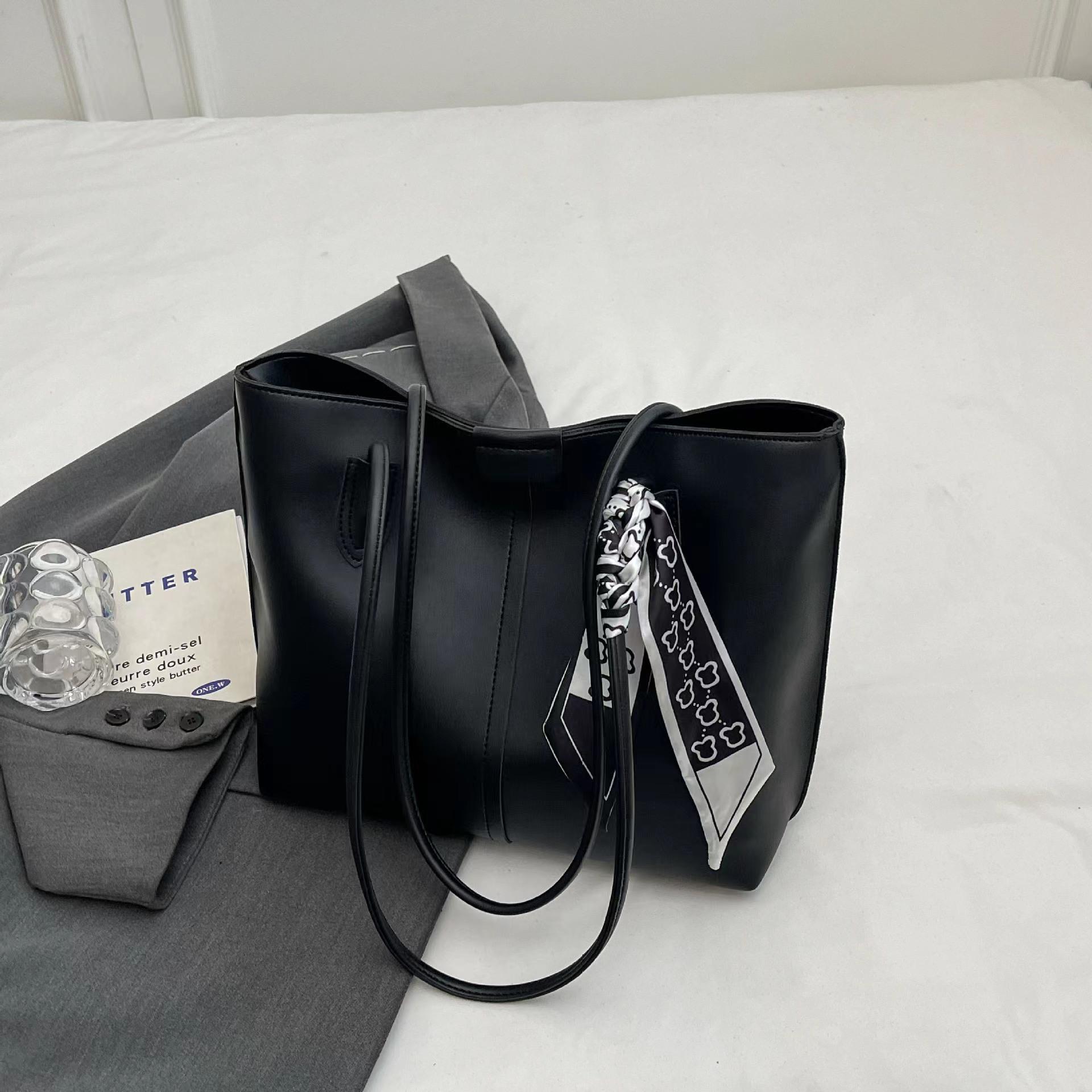 

Большая вместительная женская сумка-тоут Class Commute Simple Fashion High Texture Shoulder Tote Bag чёрный