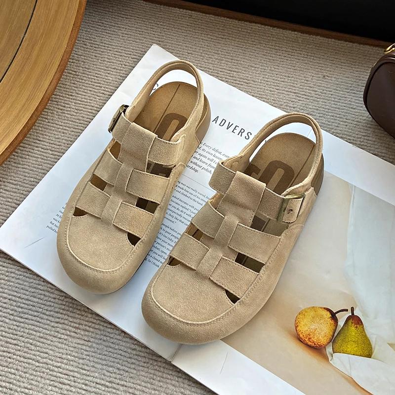 2025 Summer Ladies Fashion retro matte PU hollow closed Toe sandals Soft sole sports sandals buckle cross Platform beach