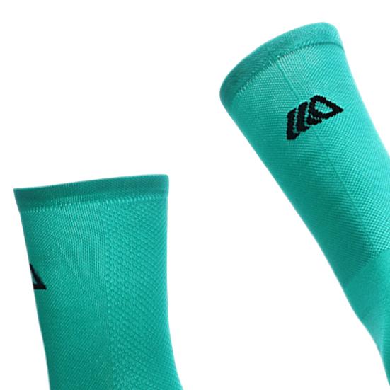 1 Pair Anti-Slip Silicone Wear Resistant Thin Sport Socks Letter Print Mid-Tube Unisex