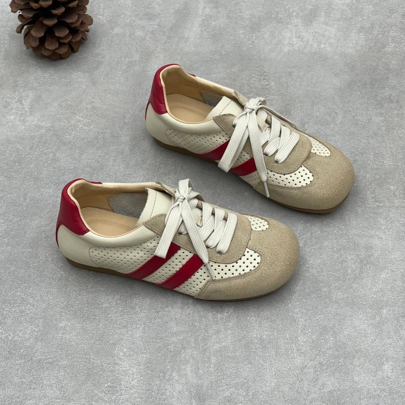 Openwork Casual Round-toe Flat Soft Leather Soft-soled Breathable Sandals for Women, Single-piece Shoes.