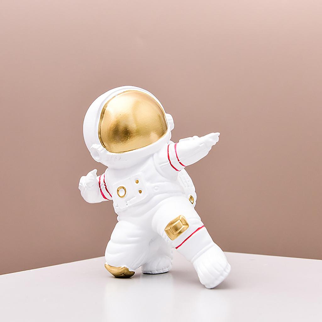 Resin Cartoon Astronaut Figurine Kneeling Side View Home Decor
