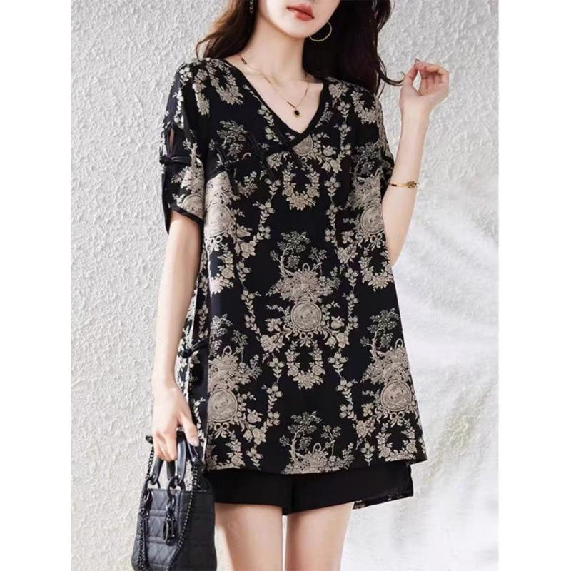 2026 Summer Artistic Frog Button Retro Long Shirt with Irregular Slit - Slimming and Fashionable Body Covering Medium-Length T-Shirt XL
