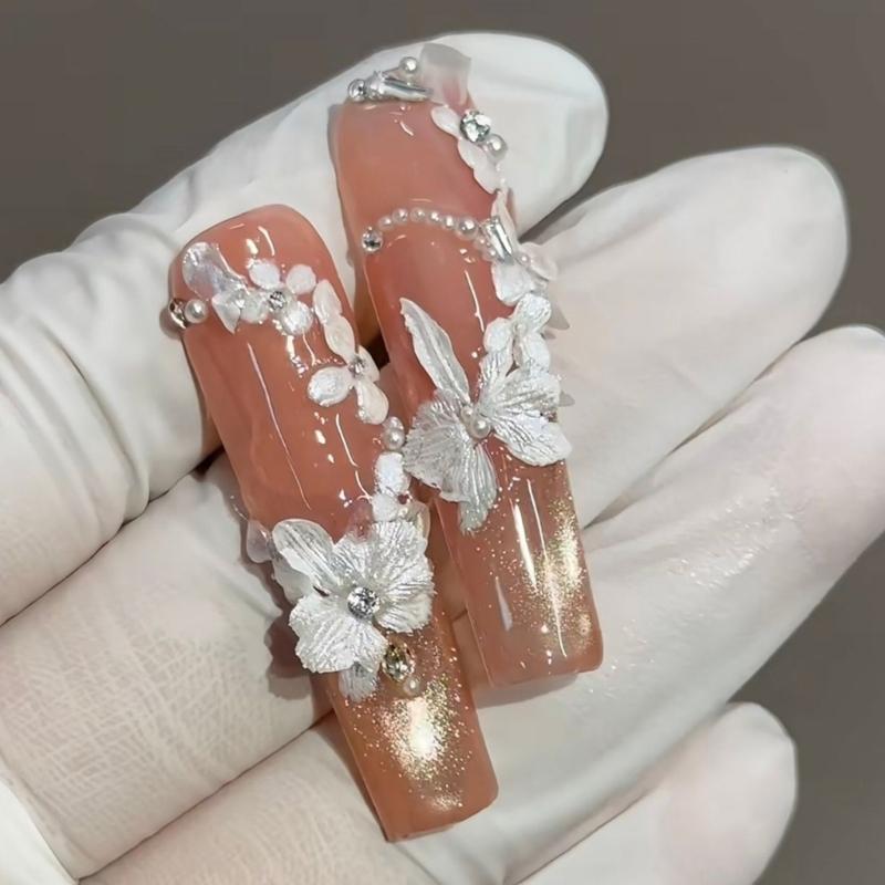 Flexible Silicone Nail Art Mold With 3D Butterfly And Leaf Embossing For Individualized Designs Thin And Washable