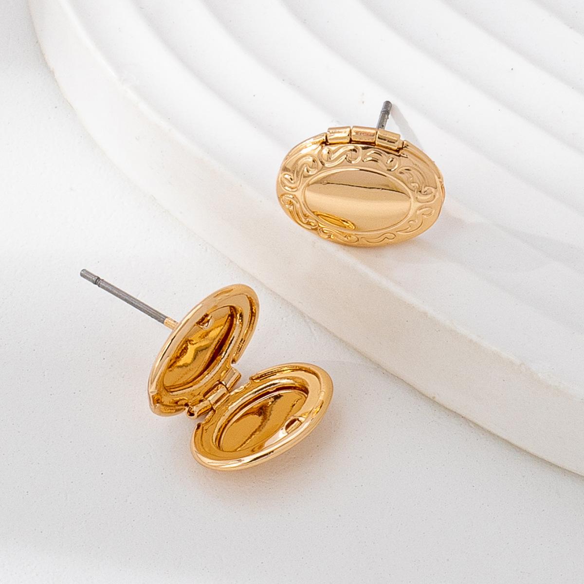 1 pair of vintage oval heart engraved women s stud earrings, fashion jewelry gift