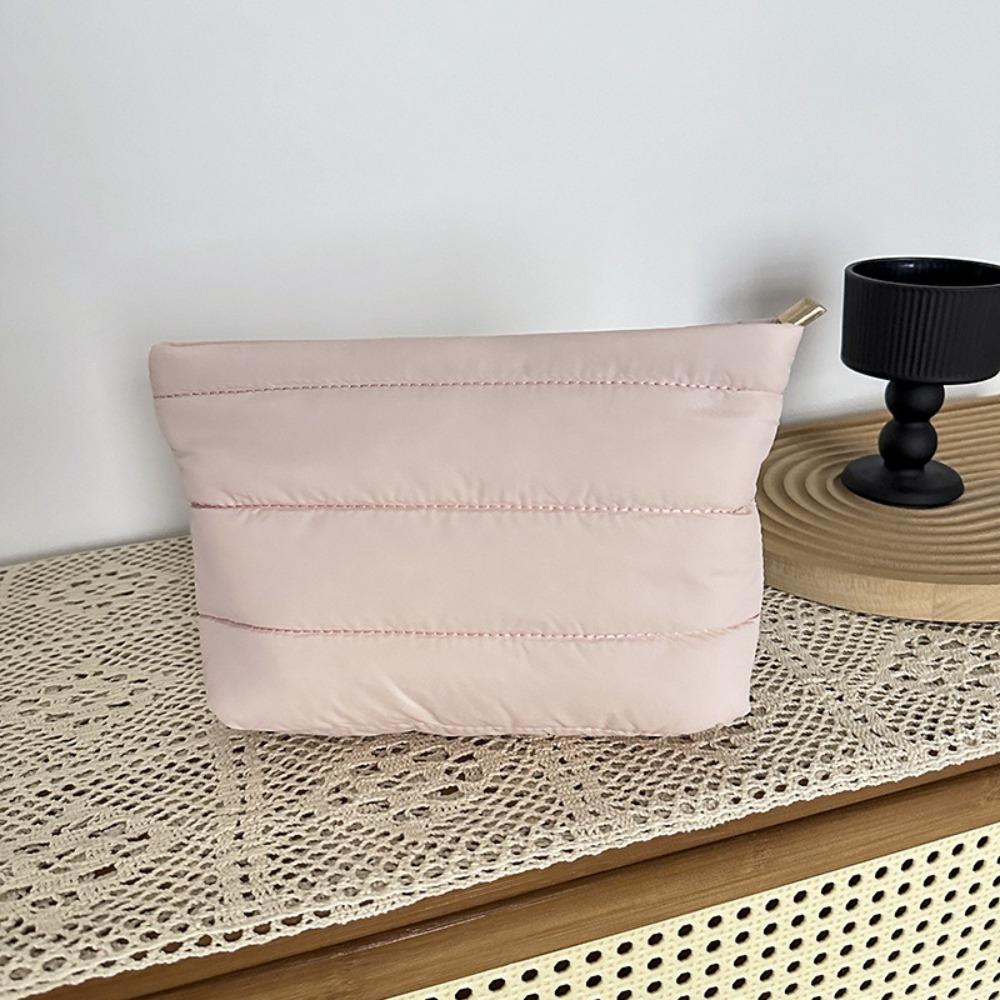 Fashion Quilted Makeup Bag Puffy Padded Large Capacity Travel Toiletry Bag Zipper Solid Color Women Cosmetic Organizer Bag