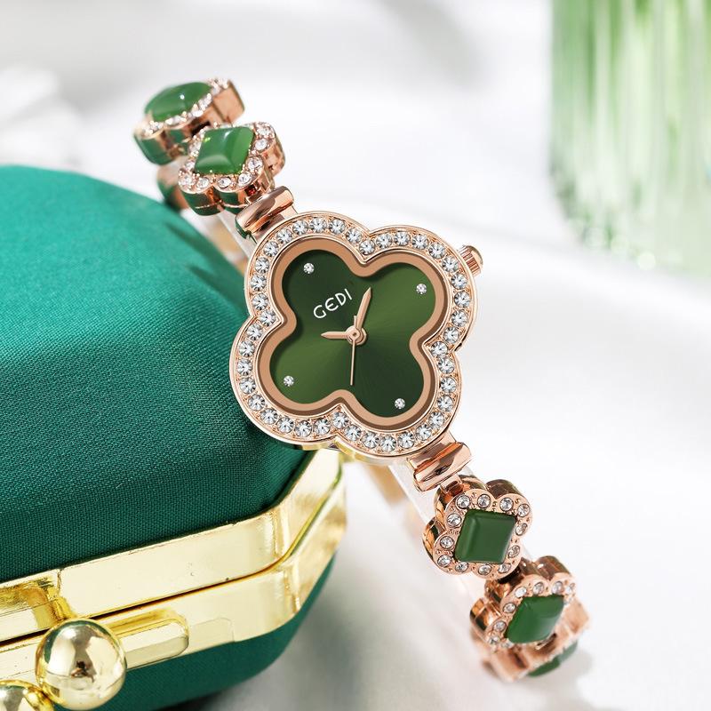 Lucky Clover Watch Niche Light Luxury Green Agate Bracelet Watch Quartz Ladies Watch