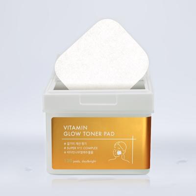Dermální rozjasňující tonerové polštářky s vitamíny pro bělení a zlepšení tmavých skvrn, 1 krabička, 120 kusů