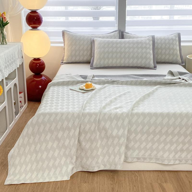

2024 New light color small fresh and cool summer quilt 100/150/180/200cm1pc/3pcs quilt+2pillowcase washable machine