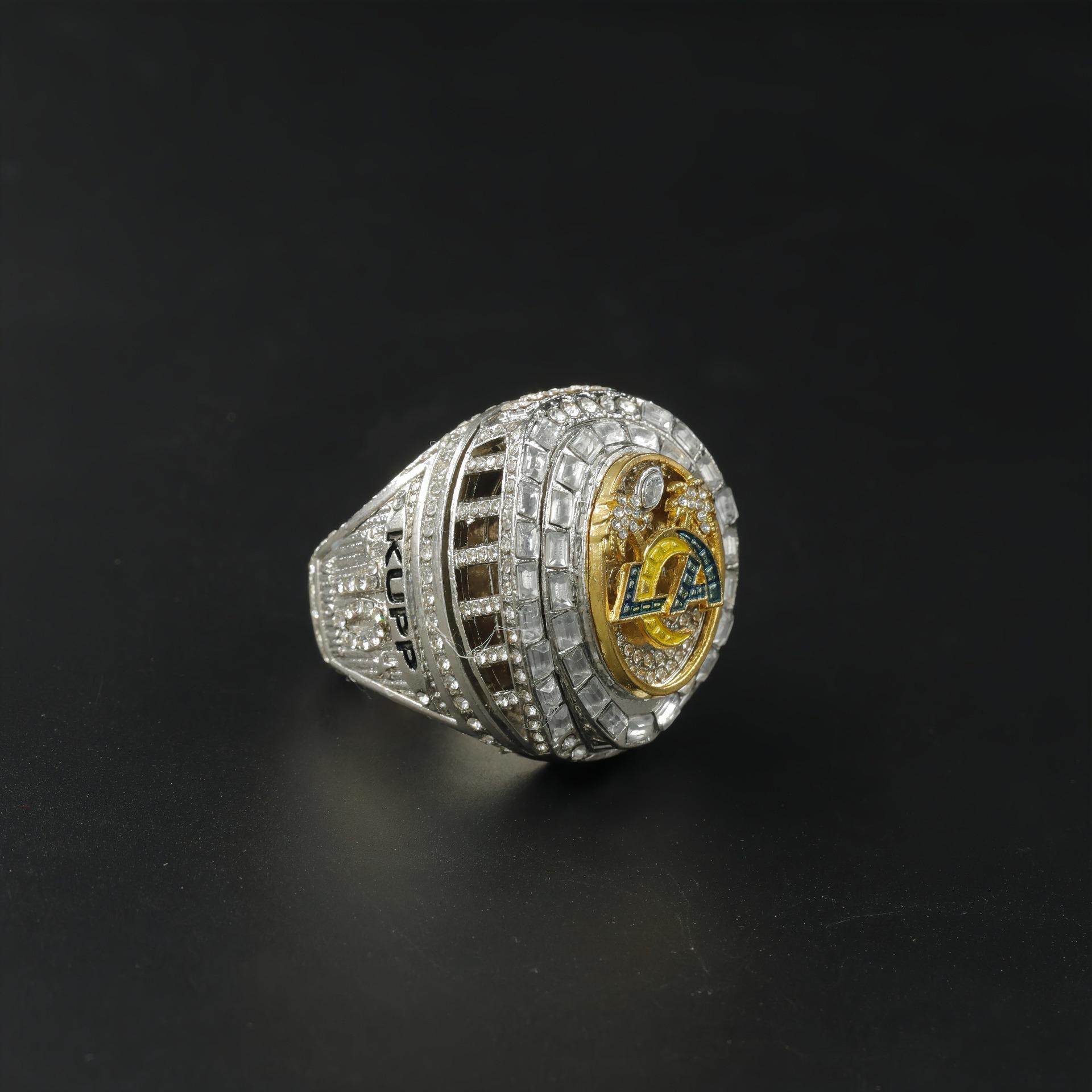 2021 LA Rams Championship Ring Flip-Top Design