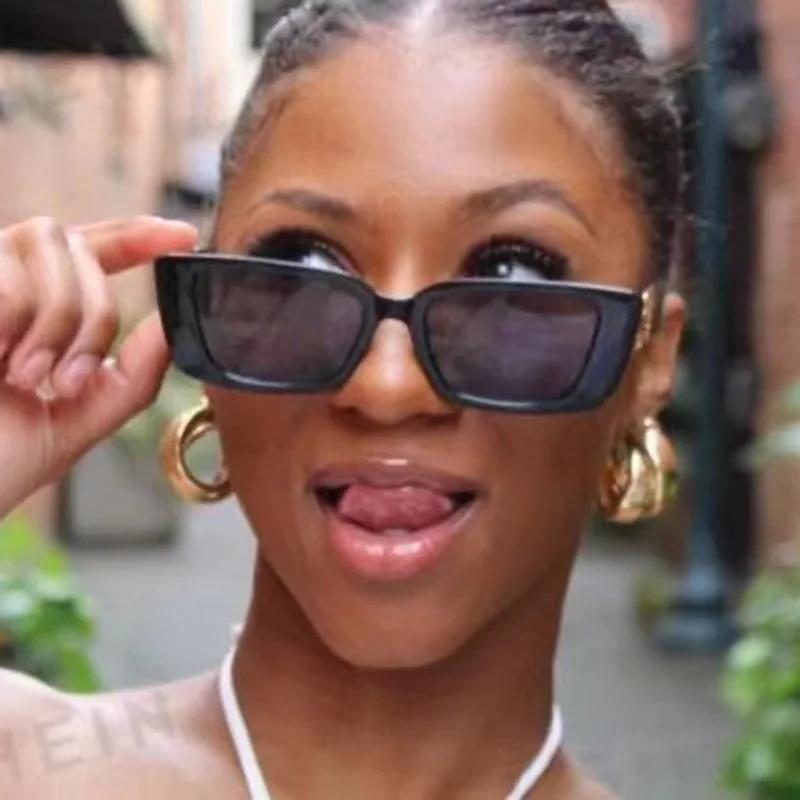 Fashion Women Sunglasses Cat Eye Narrow Frame Chain Legs Sunglasses For Female Vintage Small Square Men Eyewear Outdoor UV400