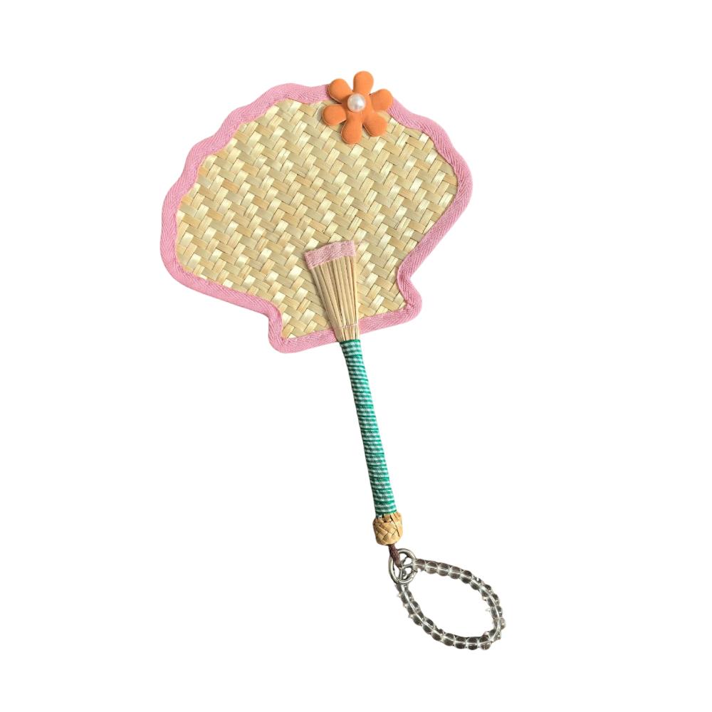 Shell-shaped Hand-Woven Fan Cute with Hanging Hoop Decorative Handheld Fans Natural Eco-Friendly Hand Braided Fan Home Decor