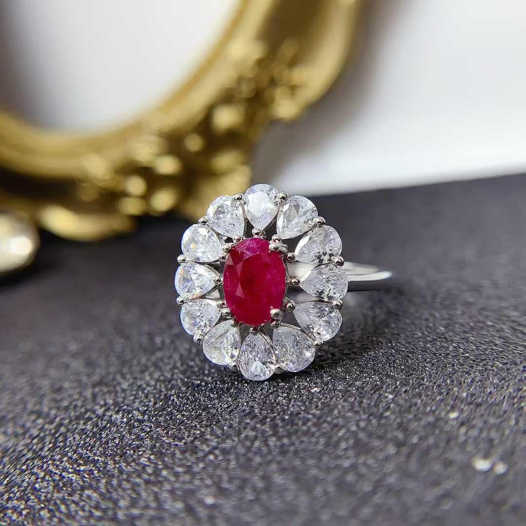 Роскошное ретро кольцо с рубином цвета «голубиная кровь» в форме капли и стерлинговым серебром S925