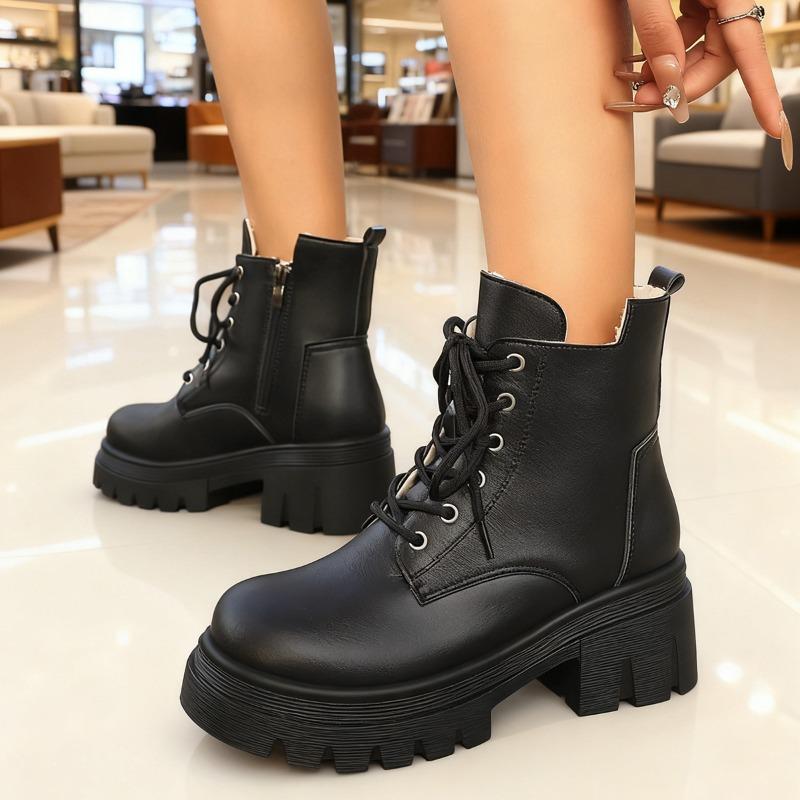 Martin boots women's winter new fashion velvet thick-soled heightening locomotive small short boots
