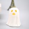 Keramická svítící dekorace duch Malá bílá figurka ducha LED Halloweenský duch Stolní ozdoba pro vnitřní domácí dekoraci
