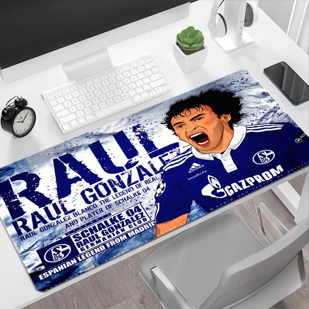 Cristiano Ronaldo Action Large Mouse Pad Keyboard Pad Computer Desk Mat Non-Slip Rubber Bottom Perfect Gift for Gamers