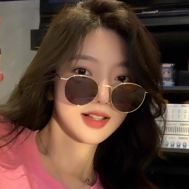 New Travel Style Metal Full Frame Sunglasses Fashionable Retro Round Frame Sunscreen Sunglasses Unisex Large Frame Glasses